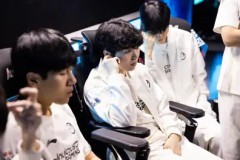 S15总决赛精彩瞬间：逆风翻盘，Faker神操作，十大经典时刻回顾